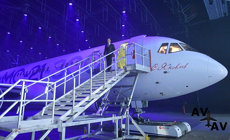 Вы сейчас просматриваете Самолет МС-21 полетит уже в декабре 2016